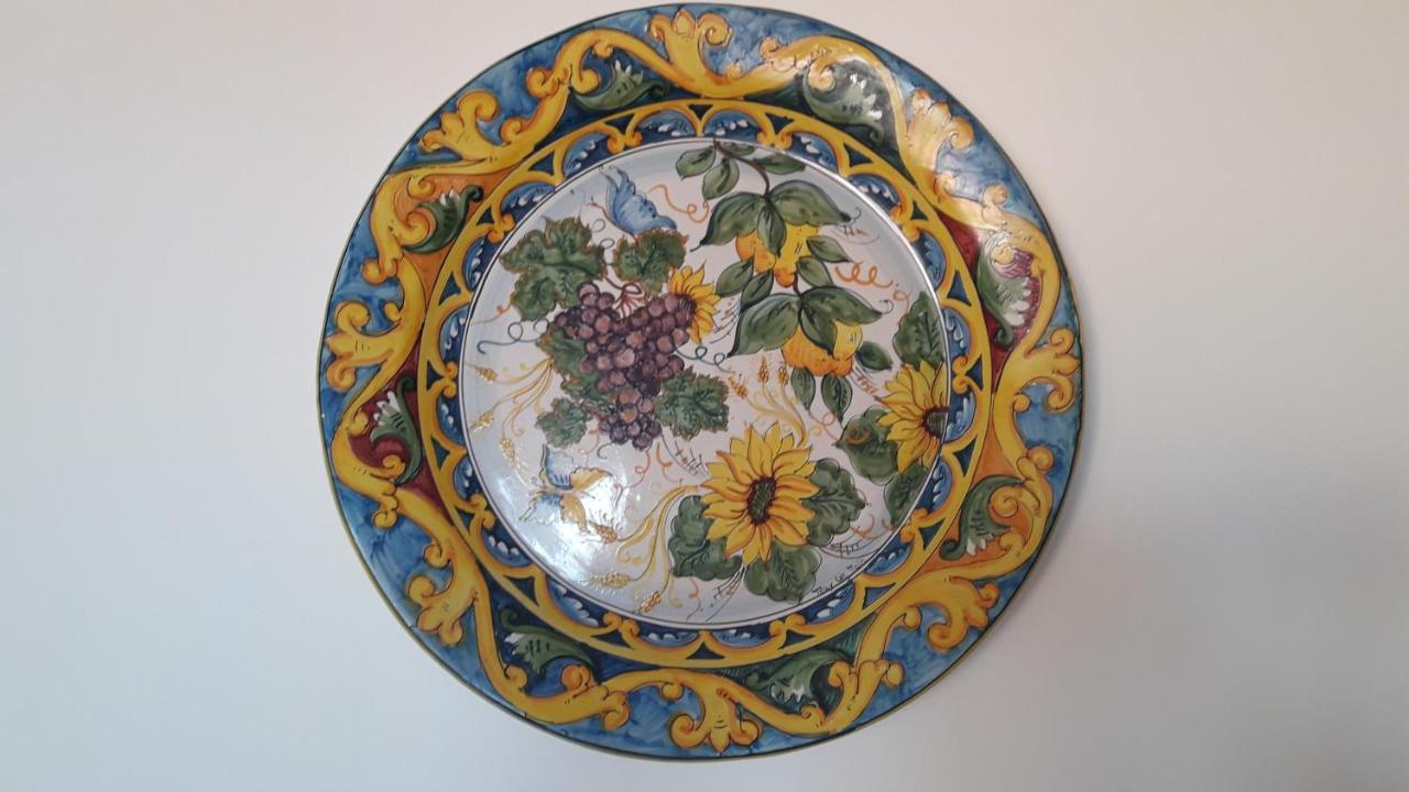 B&B Maia House Santo Stefano di Camastra Buitenkant foto